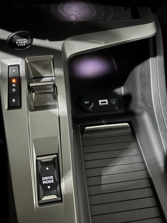 Hoofdafbeelding Peugeot e-308