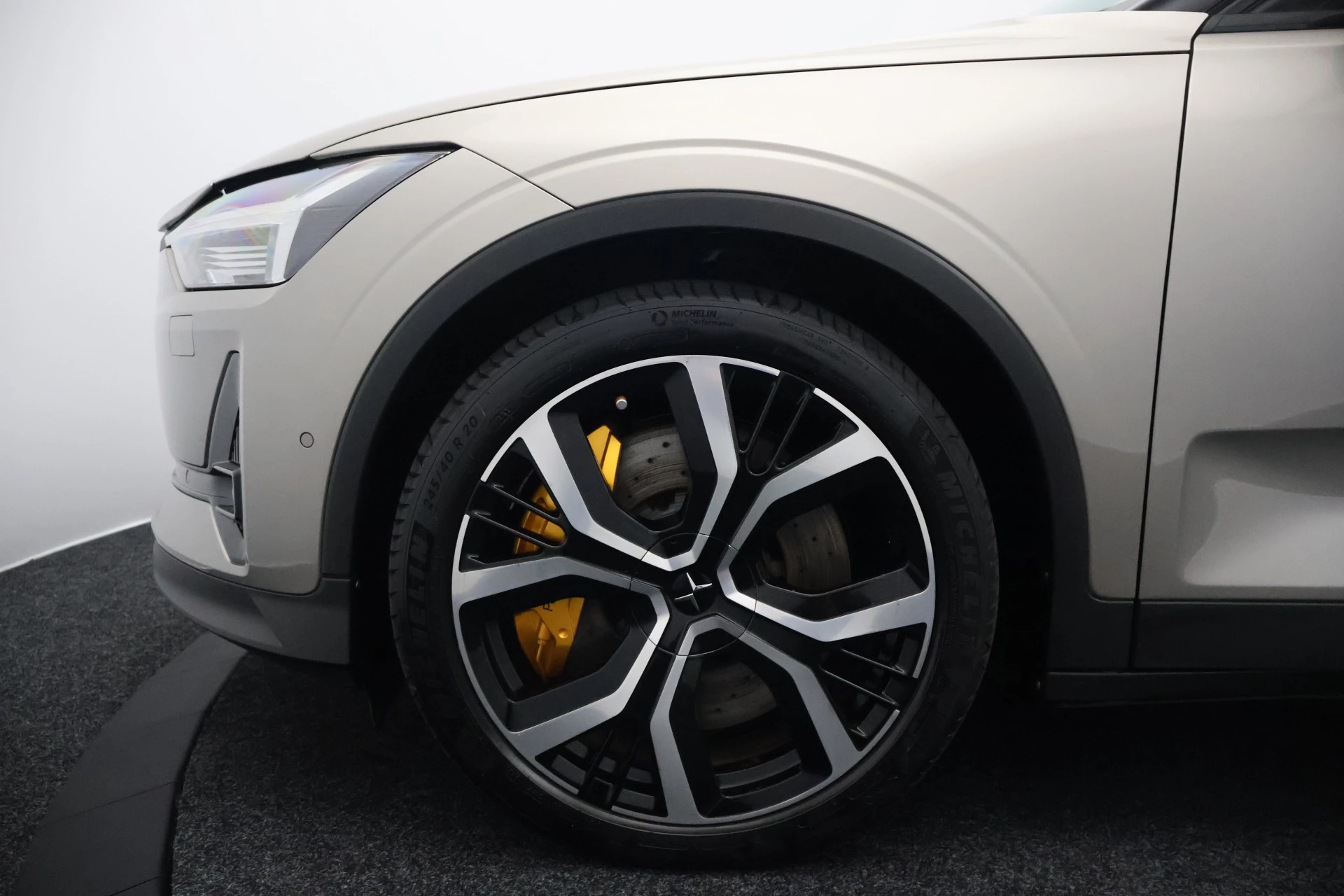 Hoofdafbeelding Polestar 2