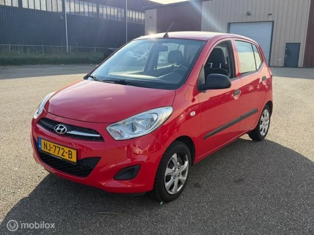 Hoofdafbeelding Hyundai i10