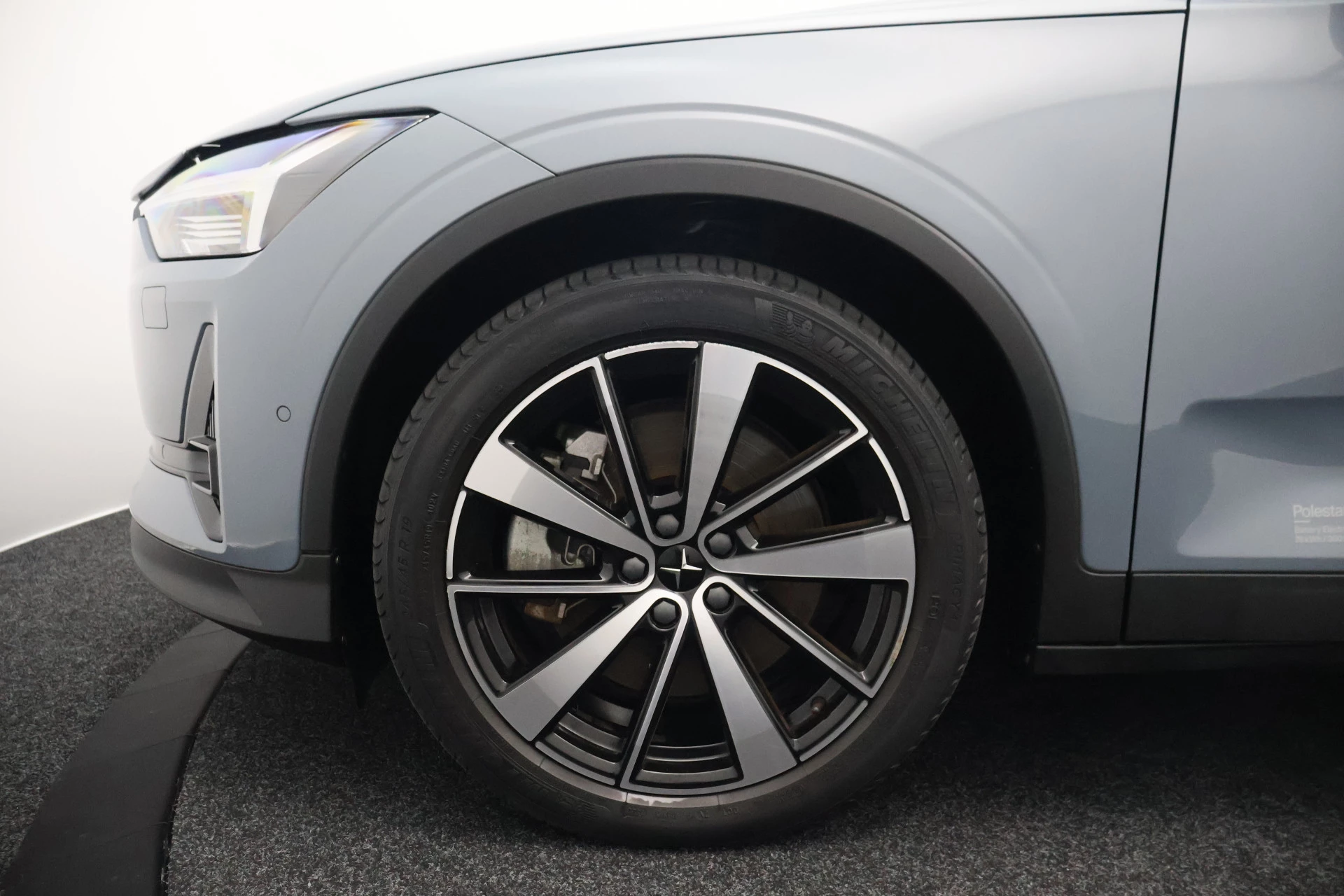 Hoofdafbeelding Polestar 2