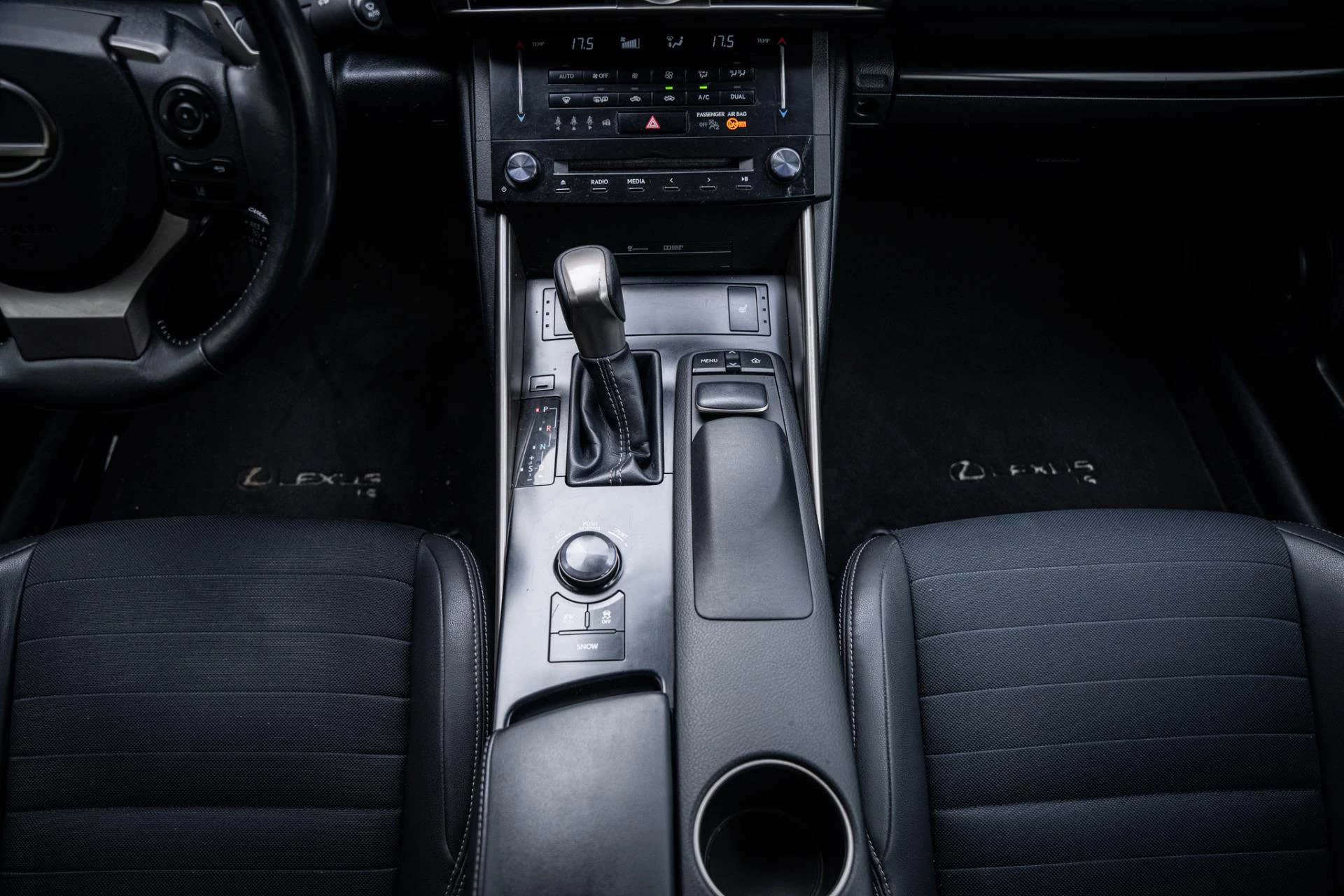 Hoofdafbeelding Lexus IS