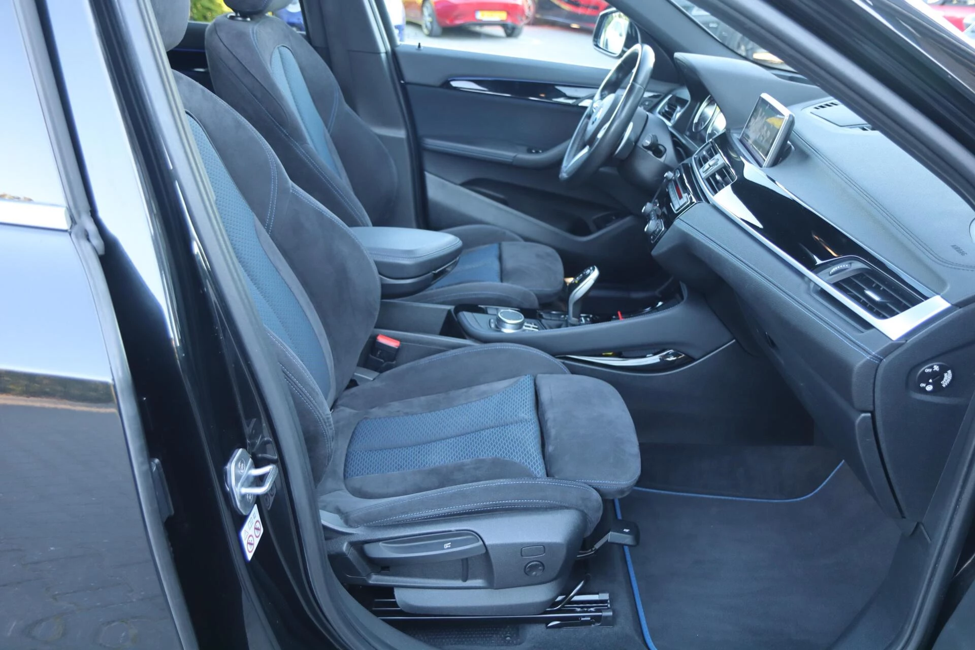 Hoofdafbeelding BMW X2