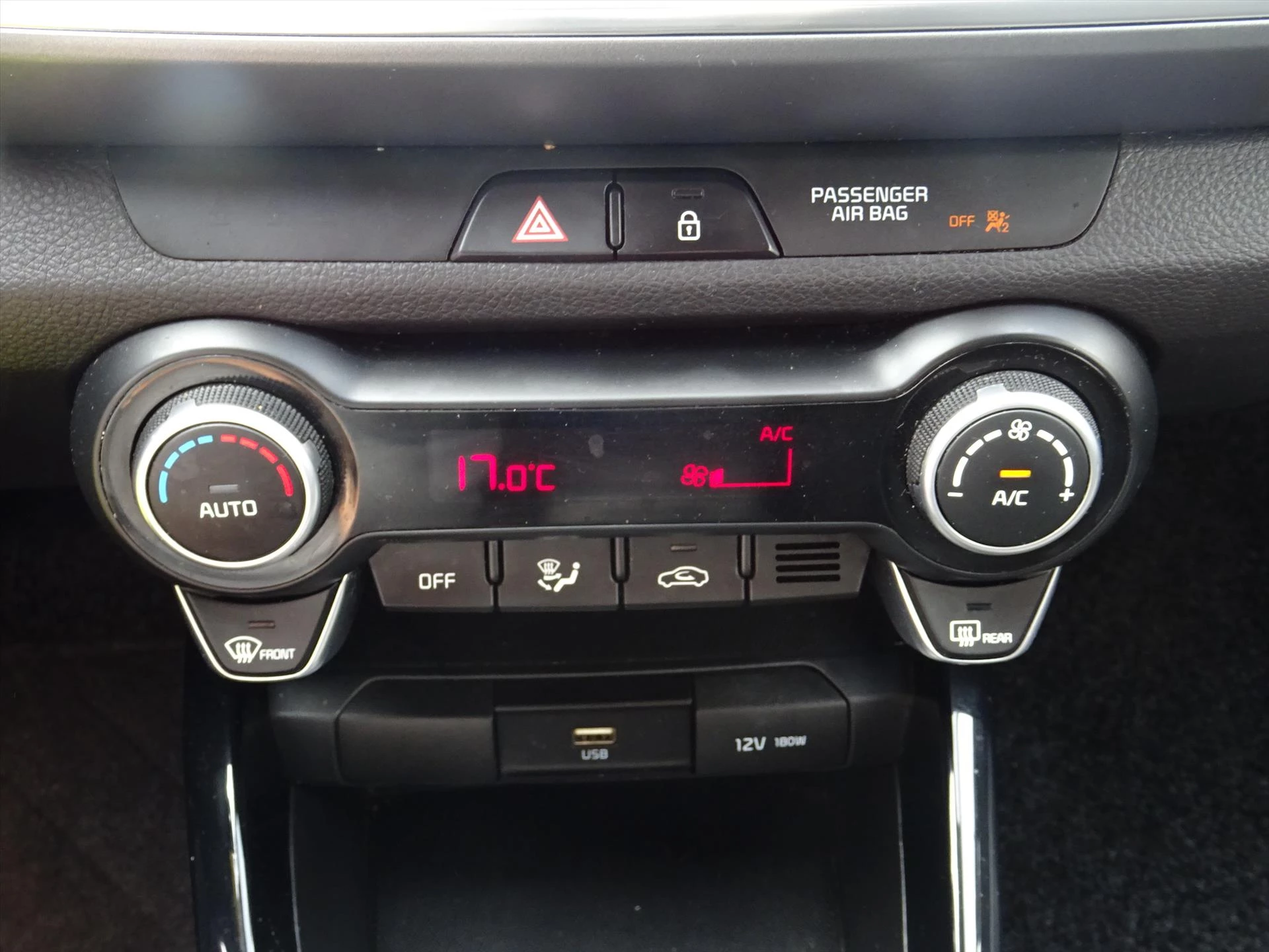 Hoofdafbeelding Kia Stonic