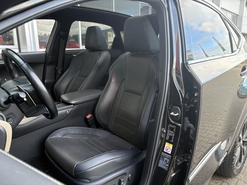 Hoofdafbeelding Lexus NX