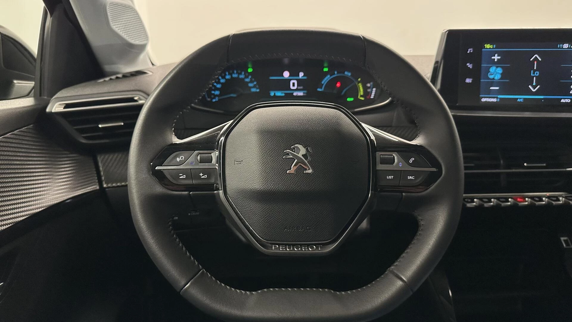 Hoofdafbeelding Peugeot e-208