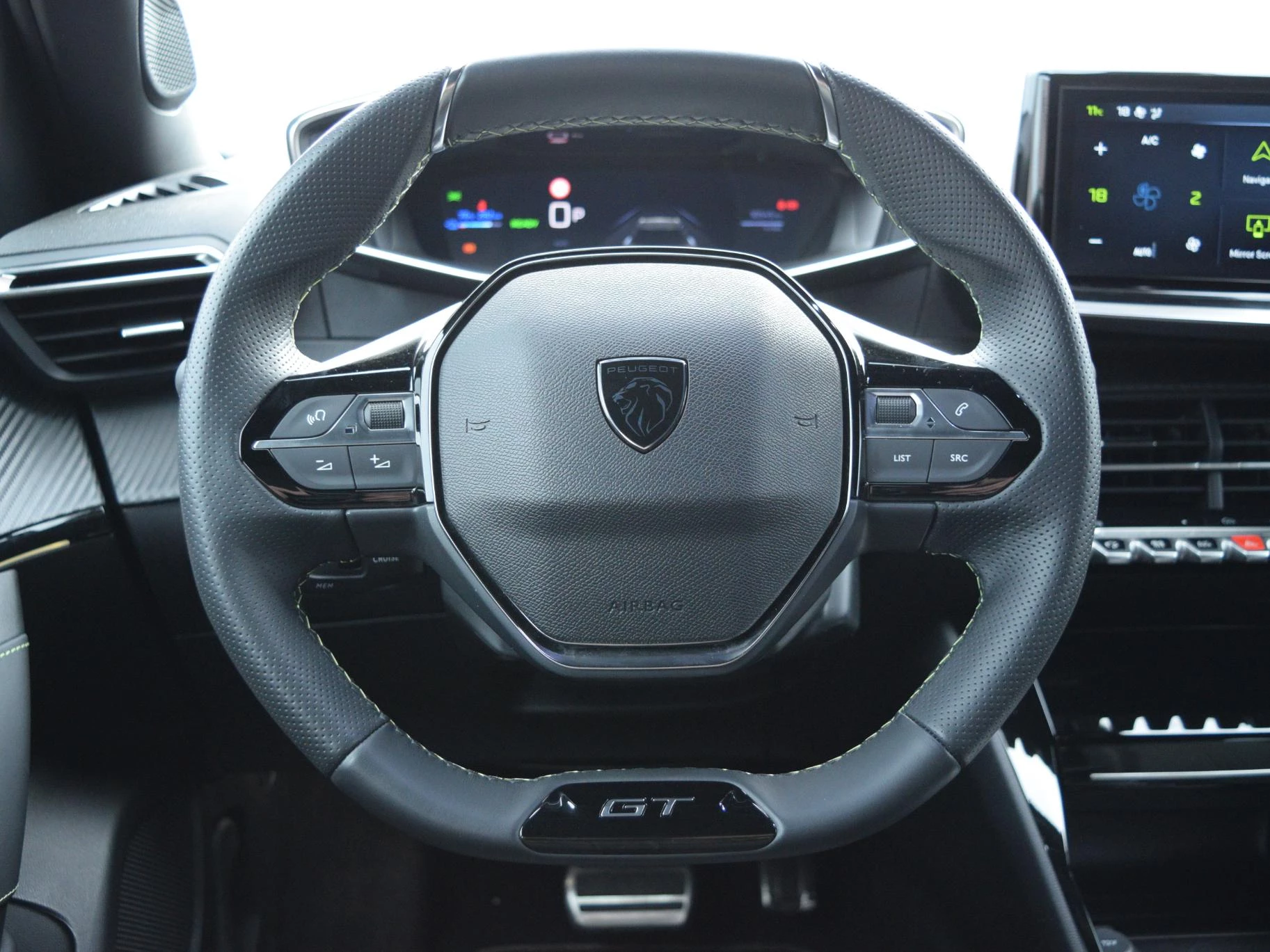 Hoofdafbeelding Peugeot e-2008