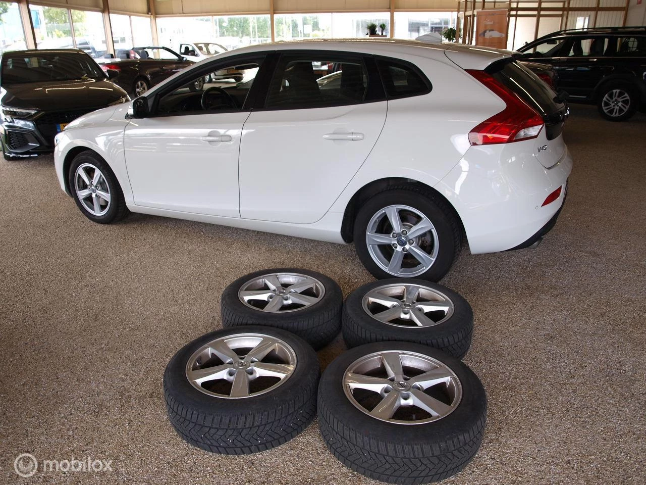 Hoofdafbeelding Volvo V40