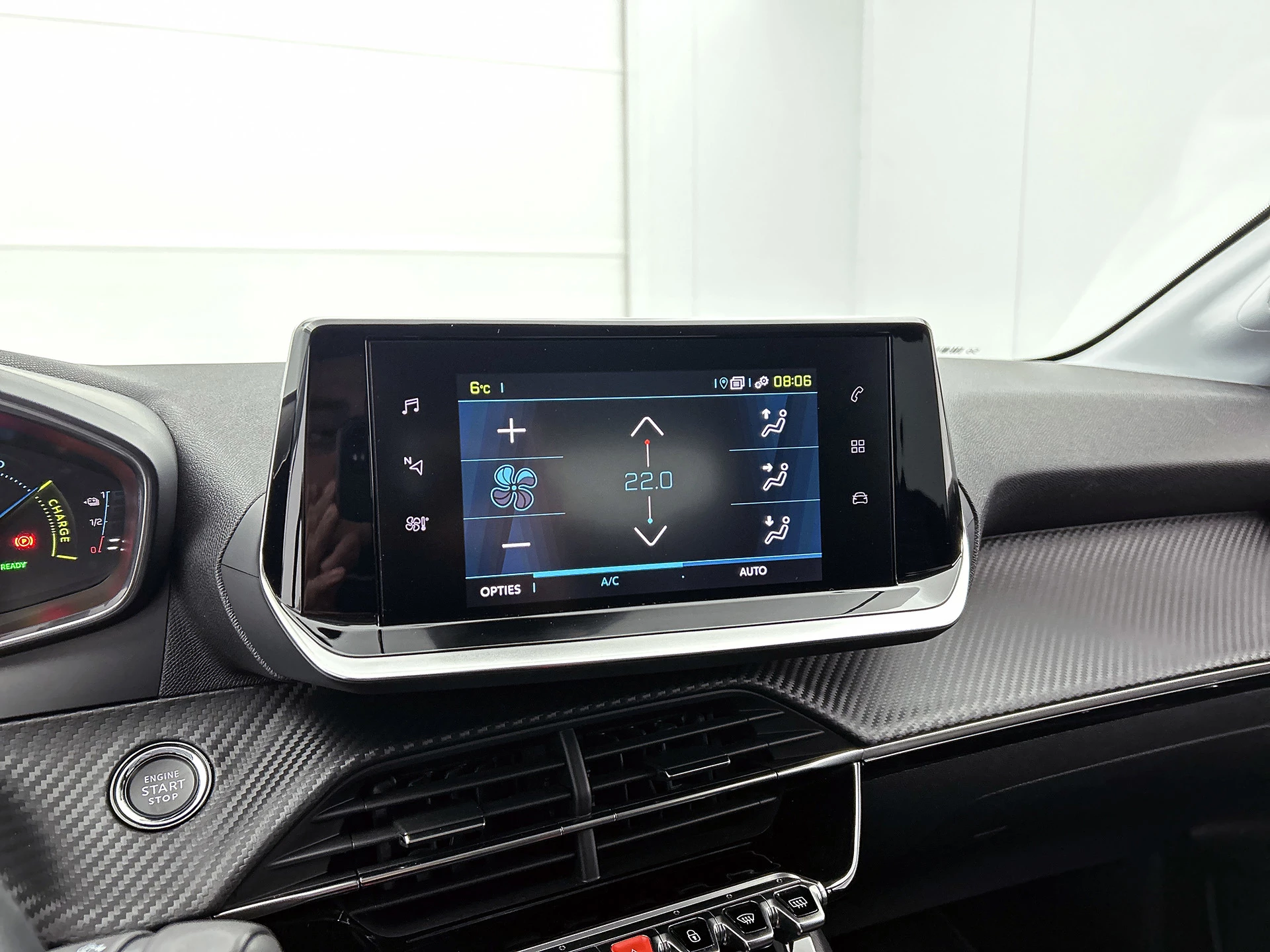 Hoofdafbeelding Peugeot e-208