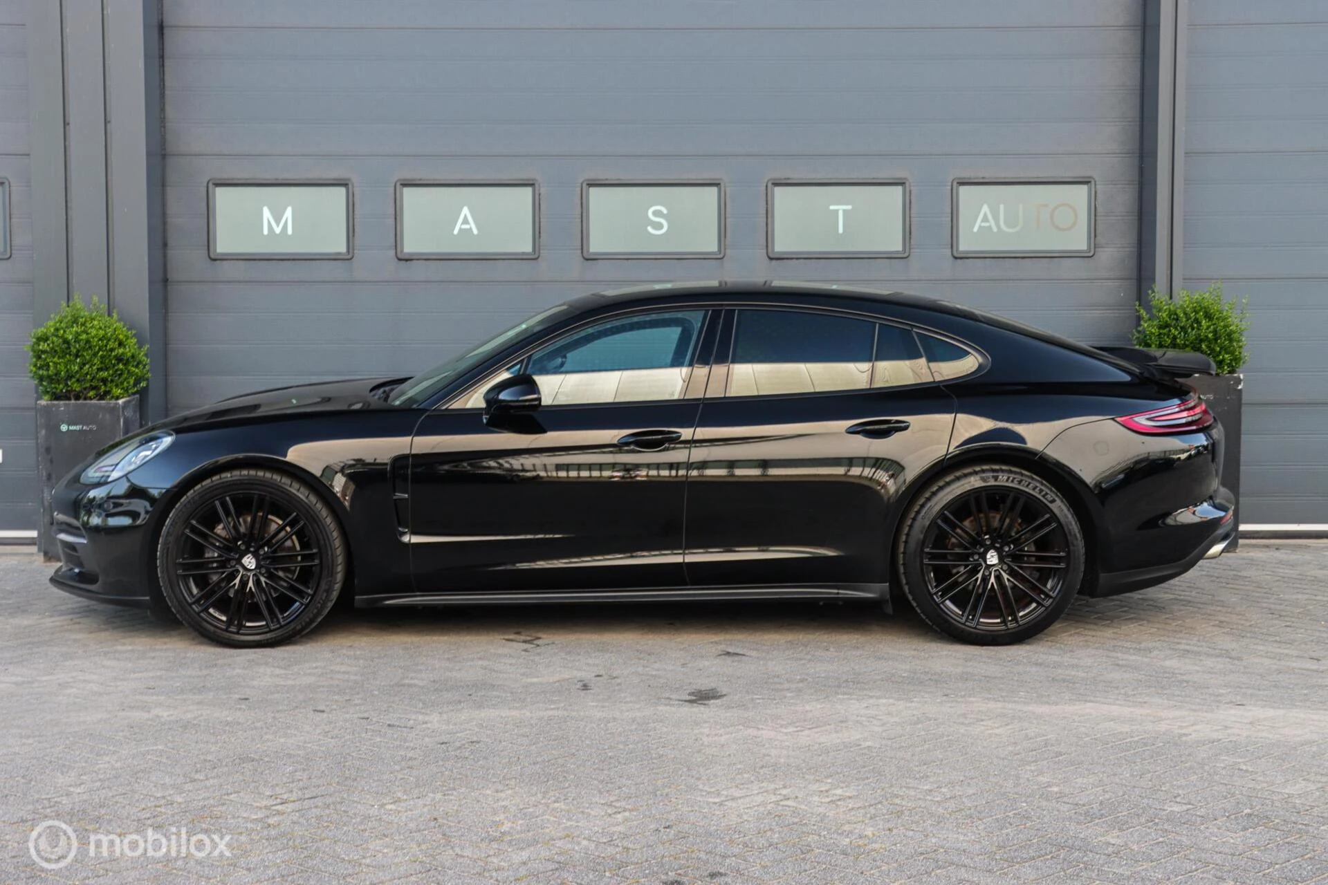 Hoofdafbeelding Porsche Panamera