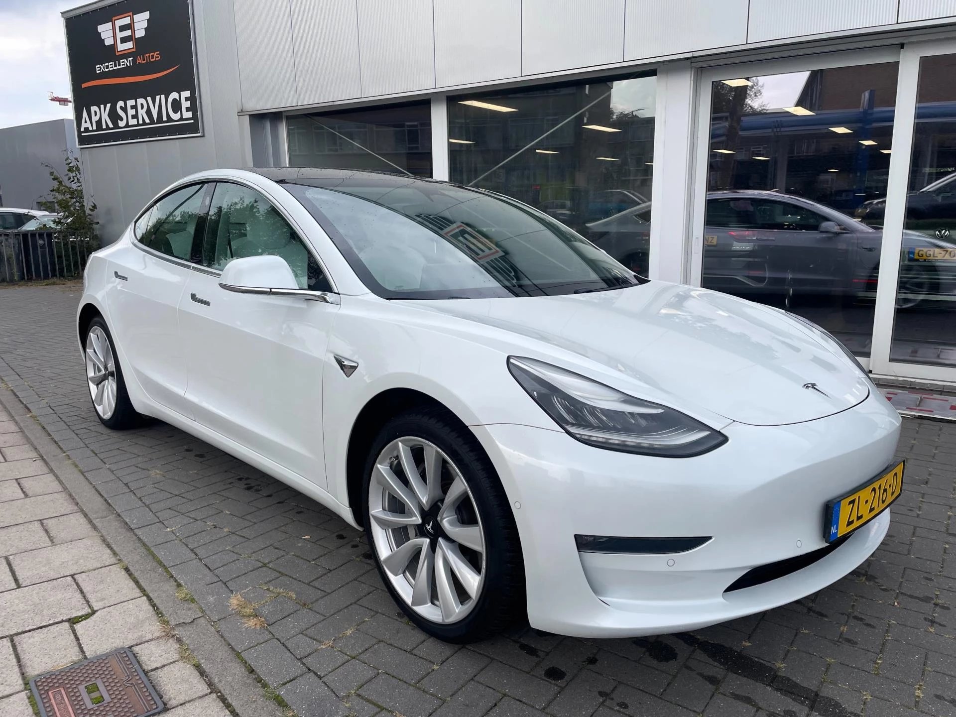 Hoofdafbeelding Tesla Model 3