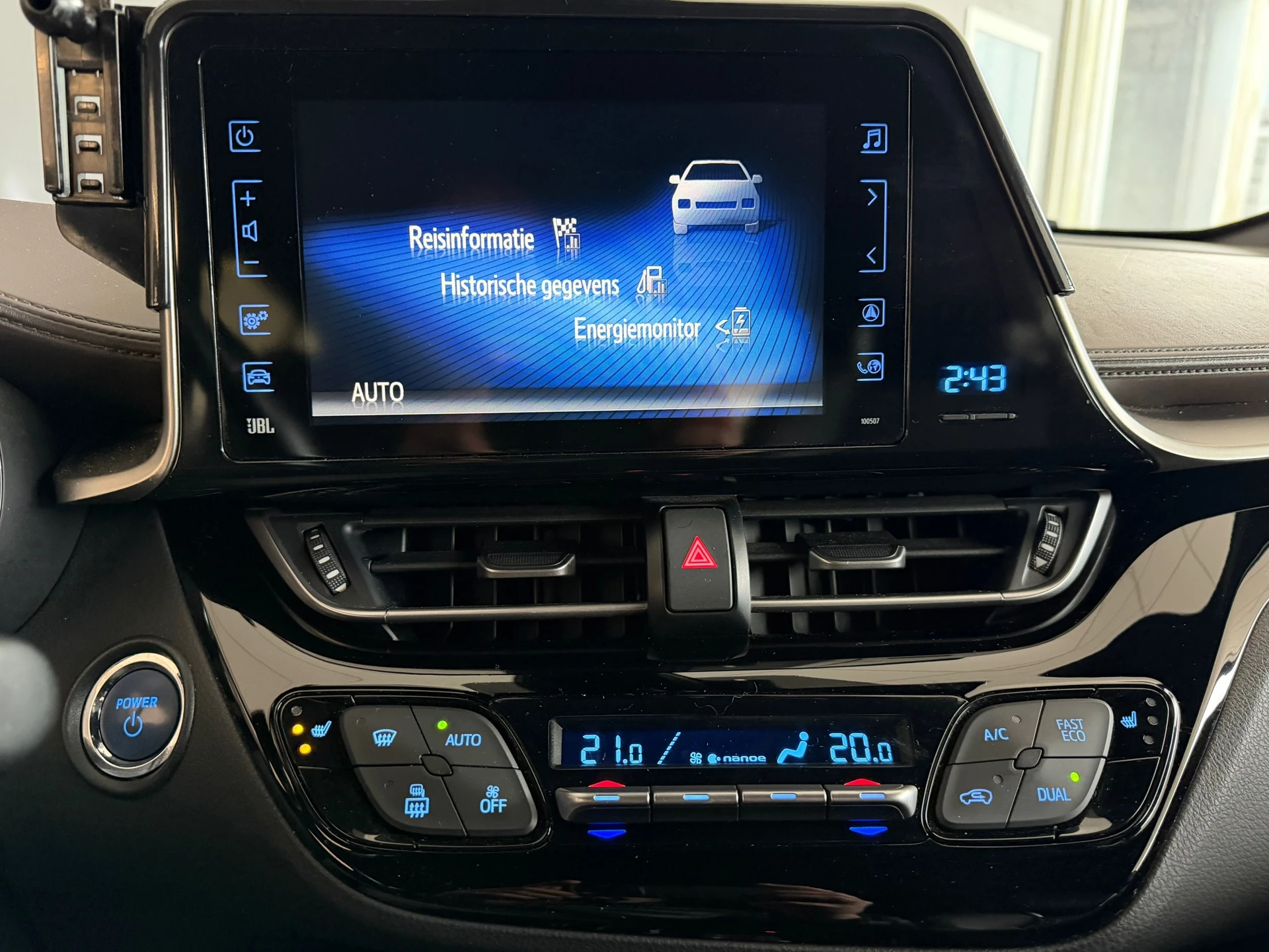 Hoofdafbeelding Toyota C-HR