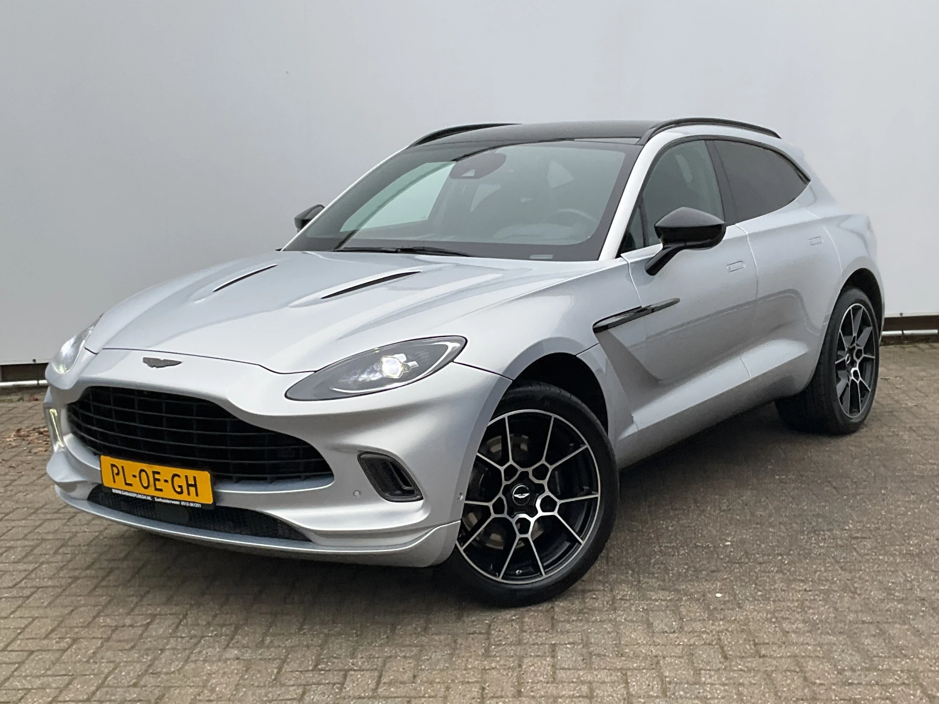 Hoofdafbeelding Aston Martin DBX