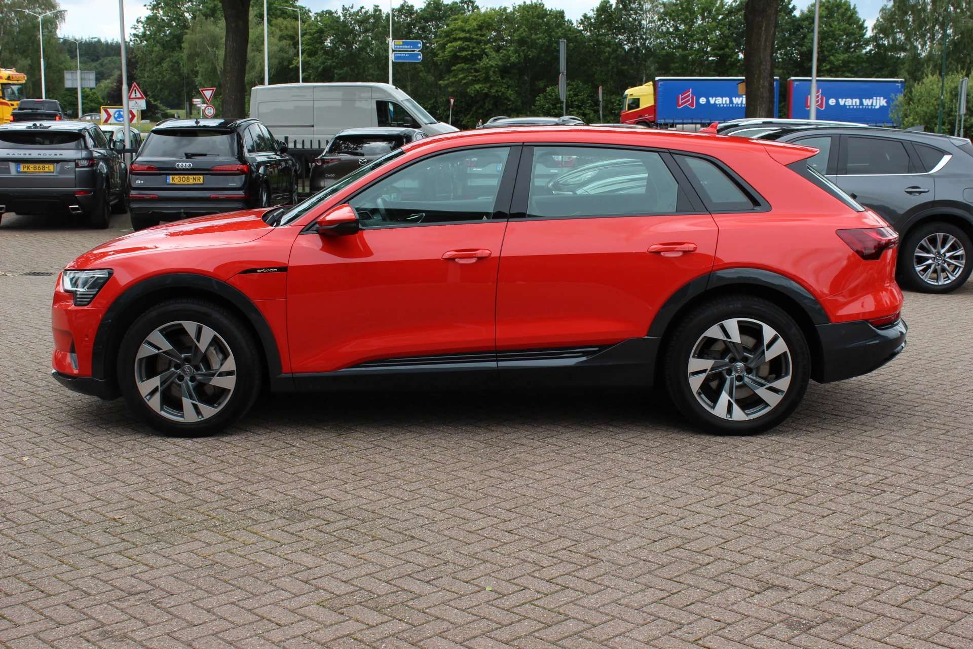 Hoofdafbeelding Audi e-tron