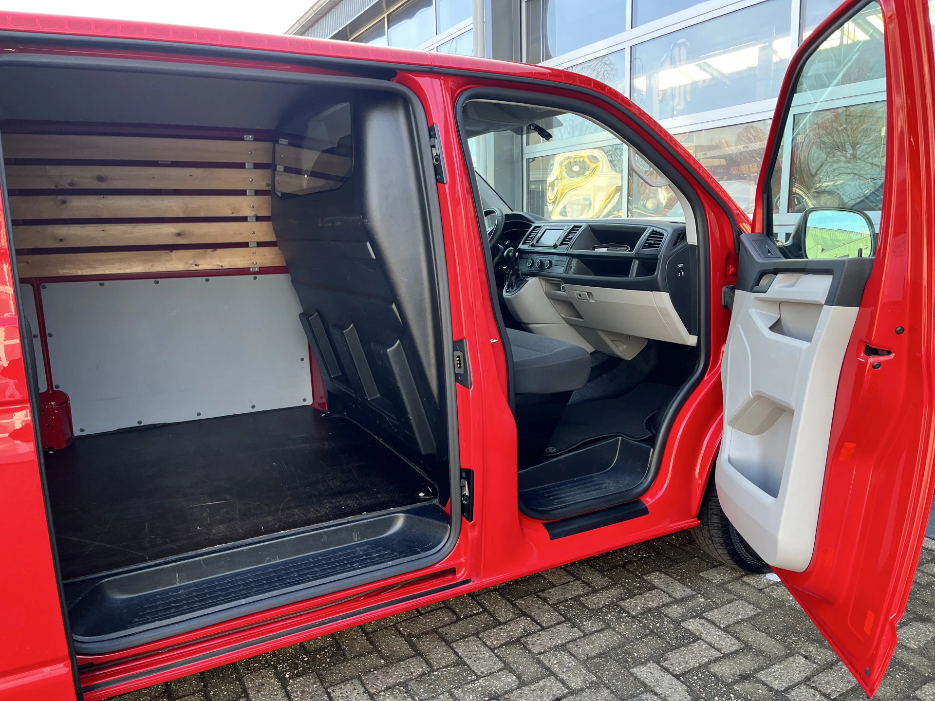 Hoofdafbeelding Volkswagen Transporter