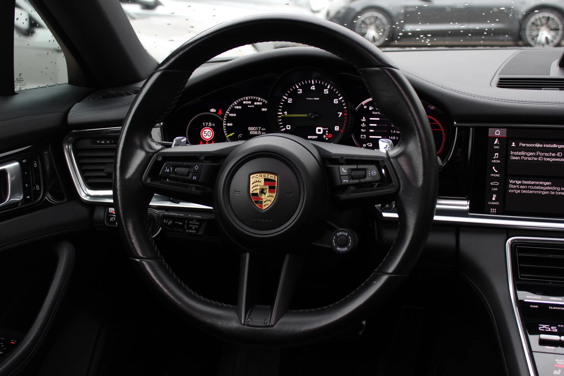 Hoofdafbeelding Porsche Panamera