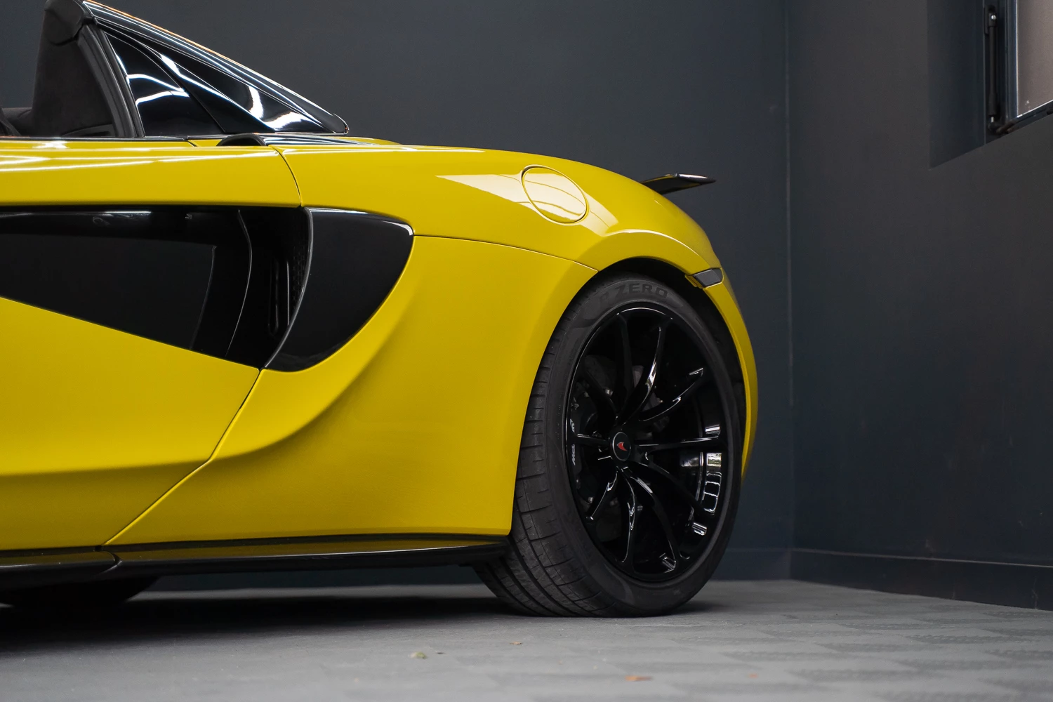Hoofdafbeelding McLaren 570S