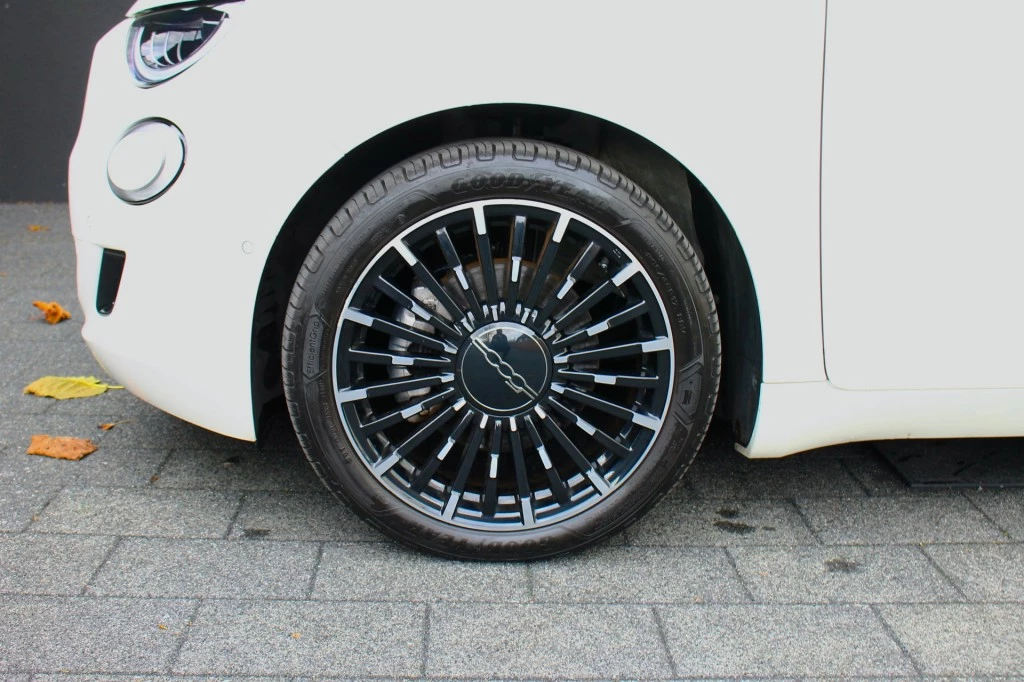 Hoofdafbeelding Fiat 500e