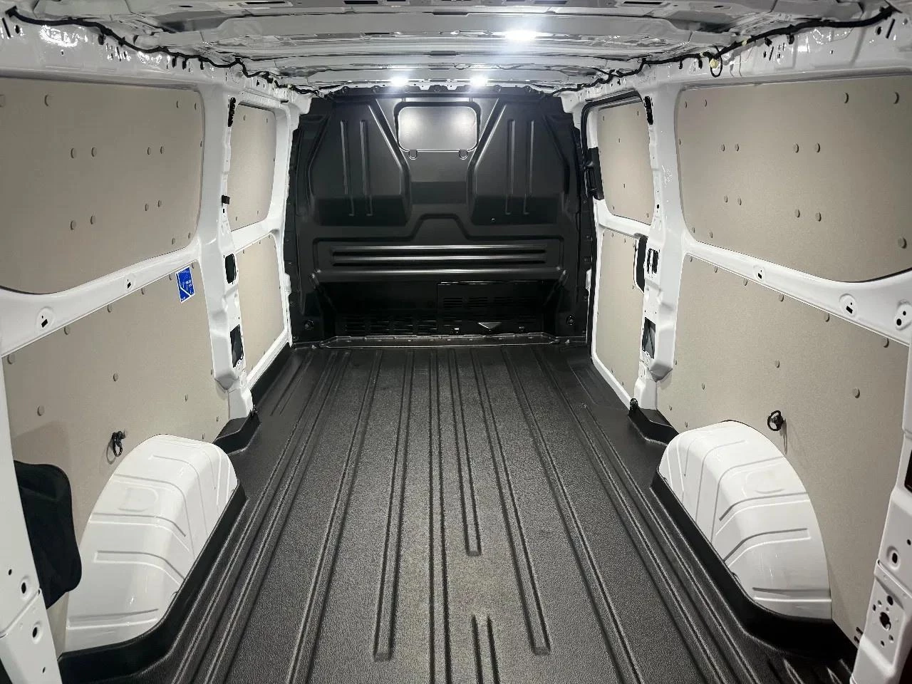 Hoofdafbeelding Ford E-Transit Custom