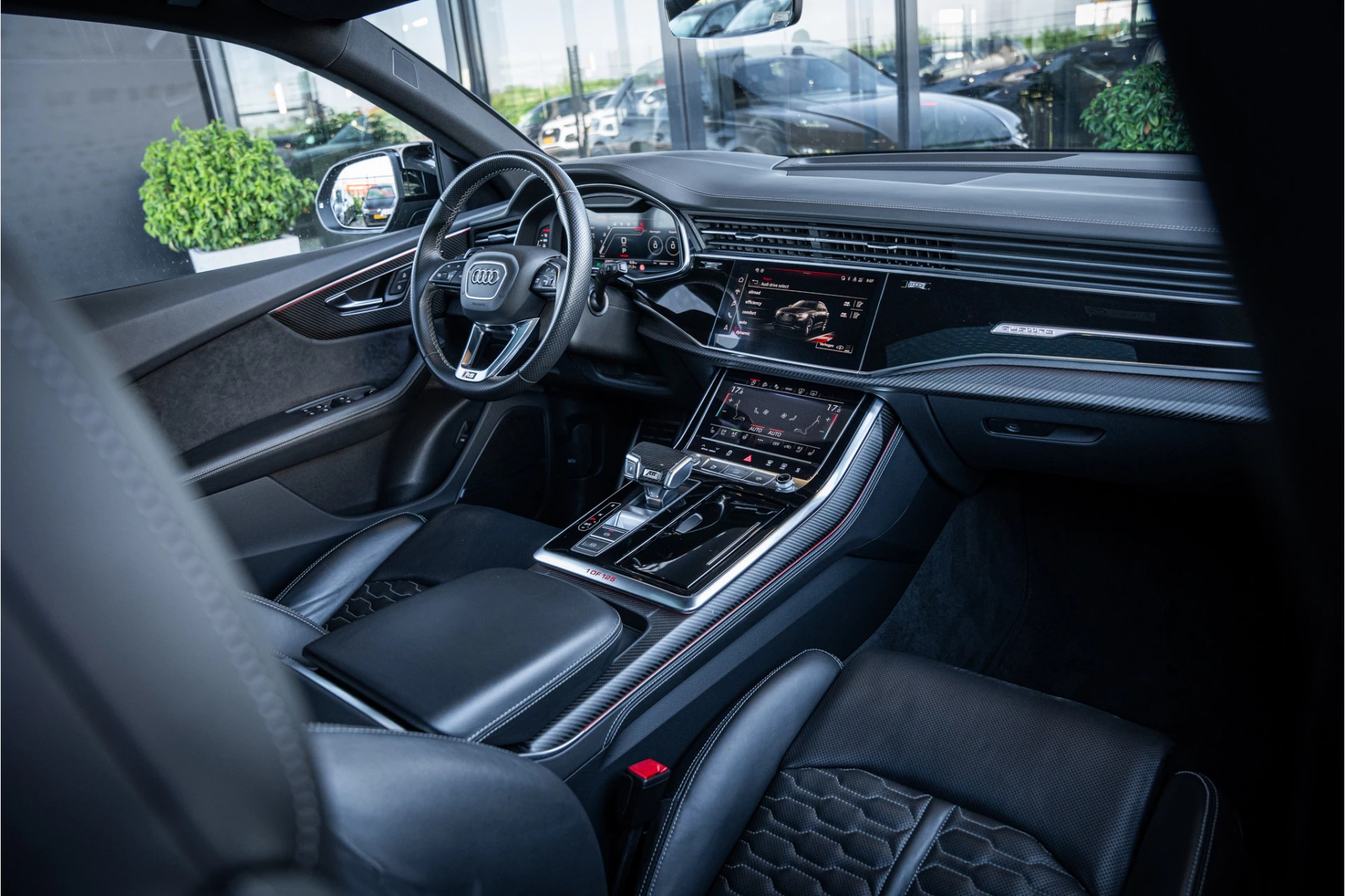 Hoofdafbeelding Audi RSQ8