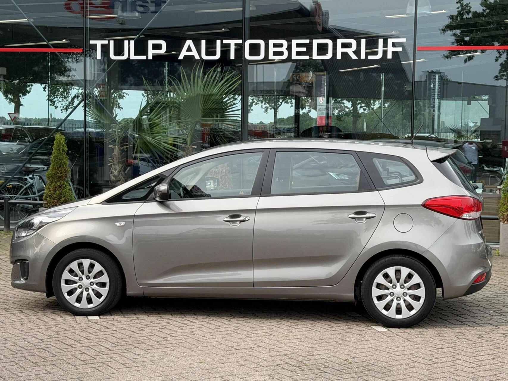 Hoofdafbeelding Kia Carens