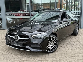 Hoofdafbeelding Mercedes-Benz C-Klasse Mercedes-Benz C-Klasse 300 E LUX. LINE PHEV AUTOMAAT AIRCO-ECC NAVI PDC-CAMERA.