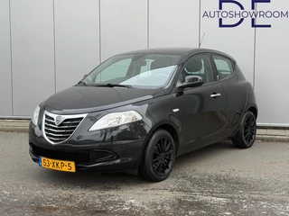 Hoofdafbeelding Lancia Ypsilon Lancia Ypsilon 0.9 TwinAir Black & Red | Airco | 5D | NW APK