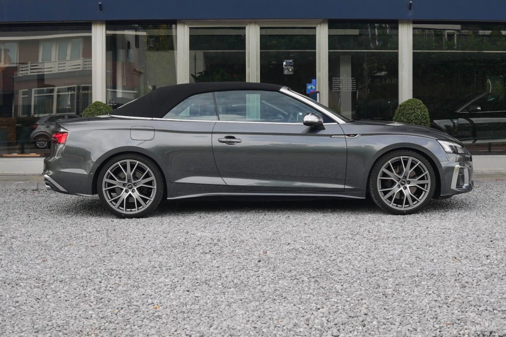 Hoofdafbeelding Audi S5