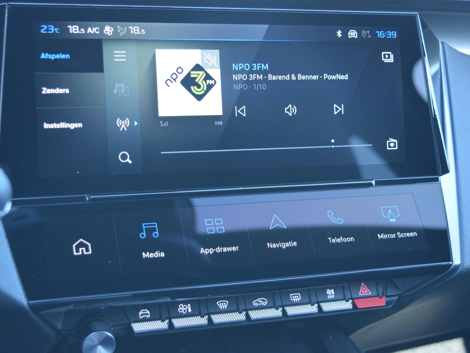 Hoofdafbeelding Peugeot 408