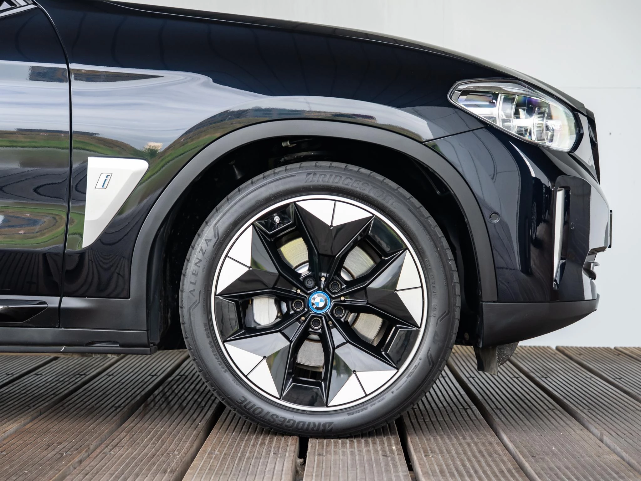Hoofdafbeelding BMW iX3