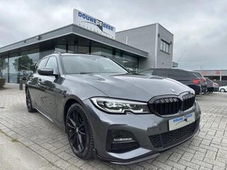 BMW 3 Serie Touring 320i M sport Pano-Dak | LED | Stoelverw. | Spiegelpakket