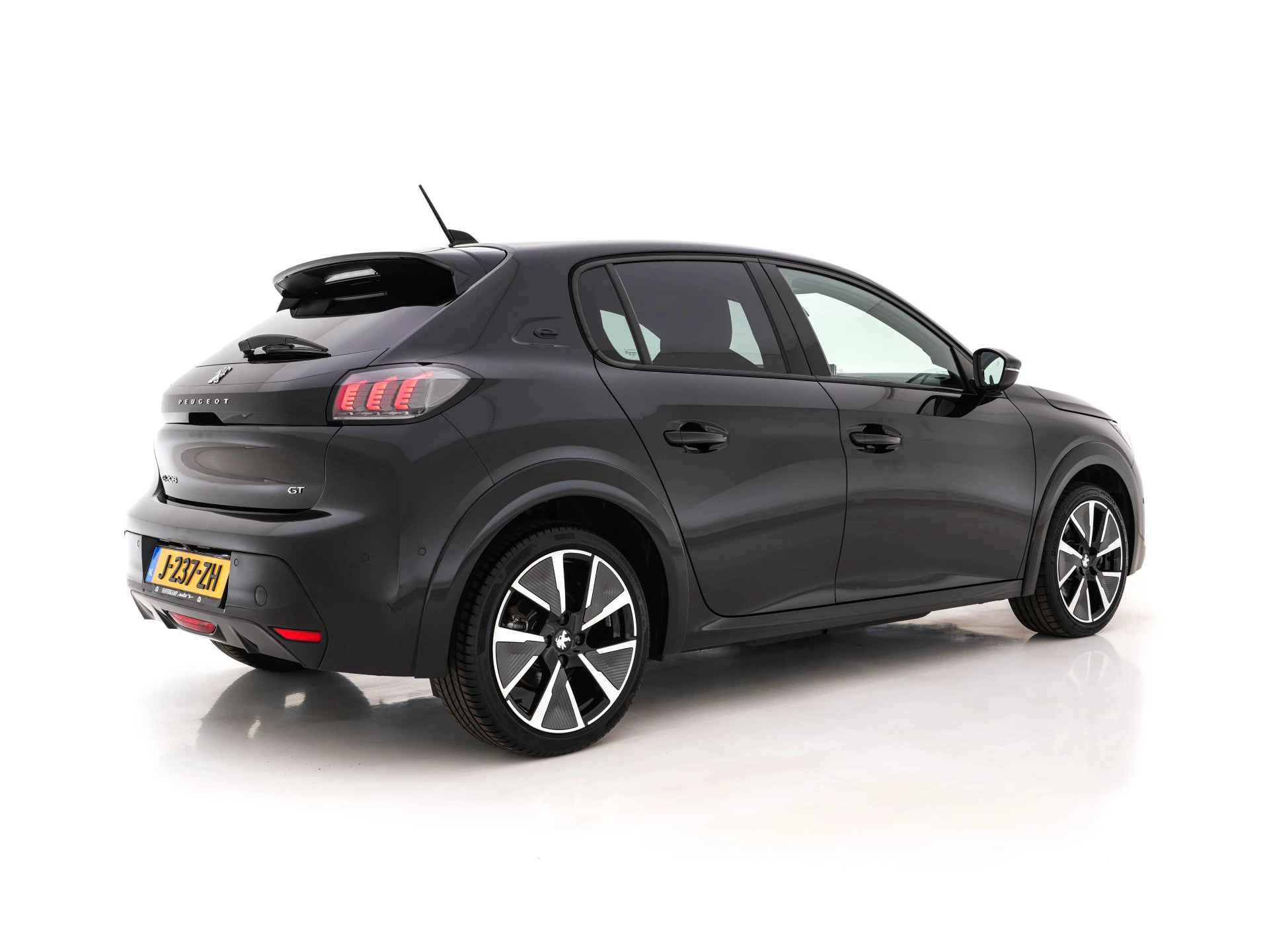 Hoofdafbeelding Peugeot e-208