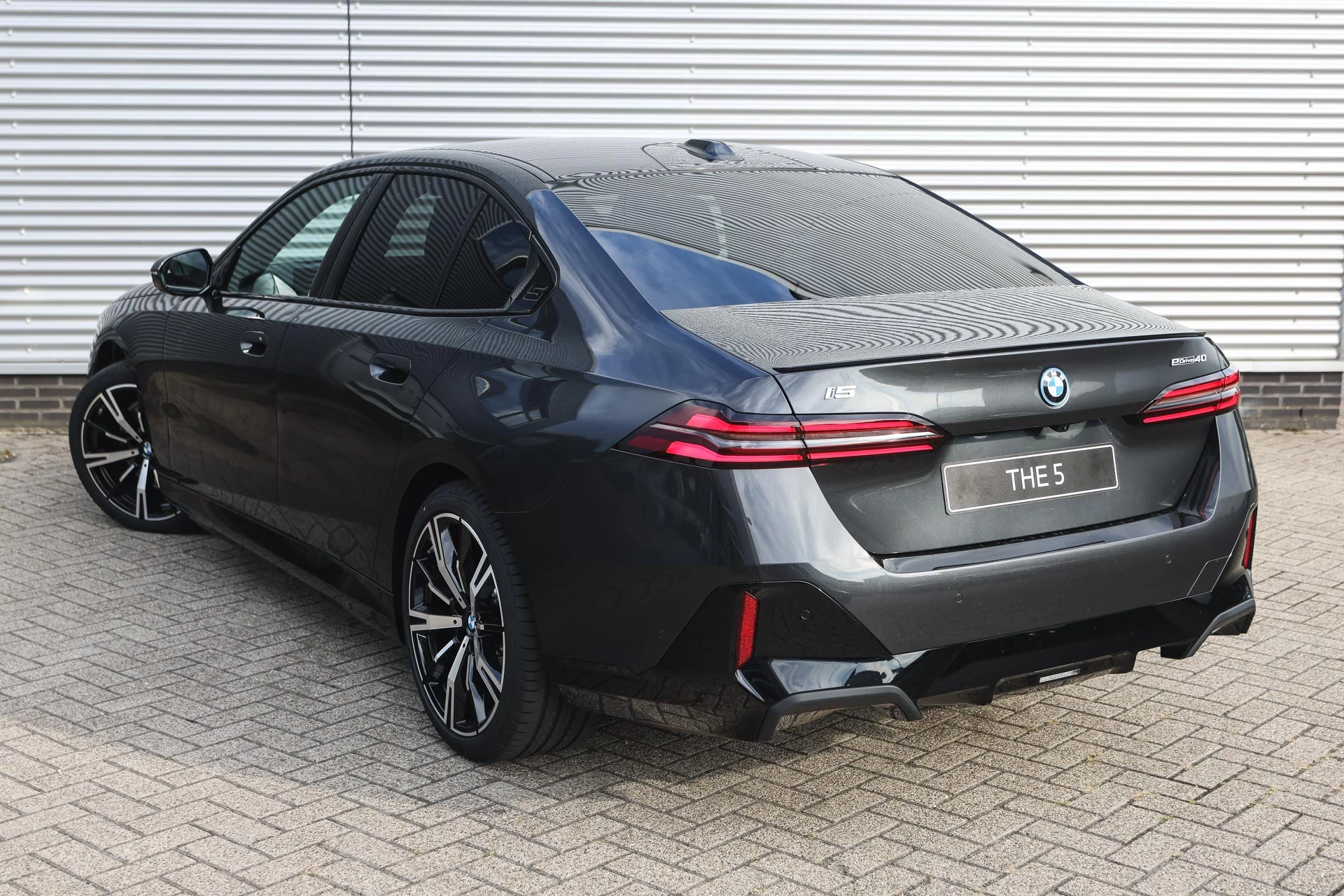 Hoofdafbeelding BMW i5