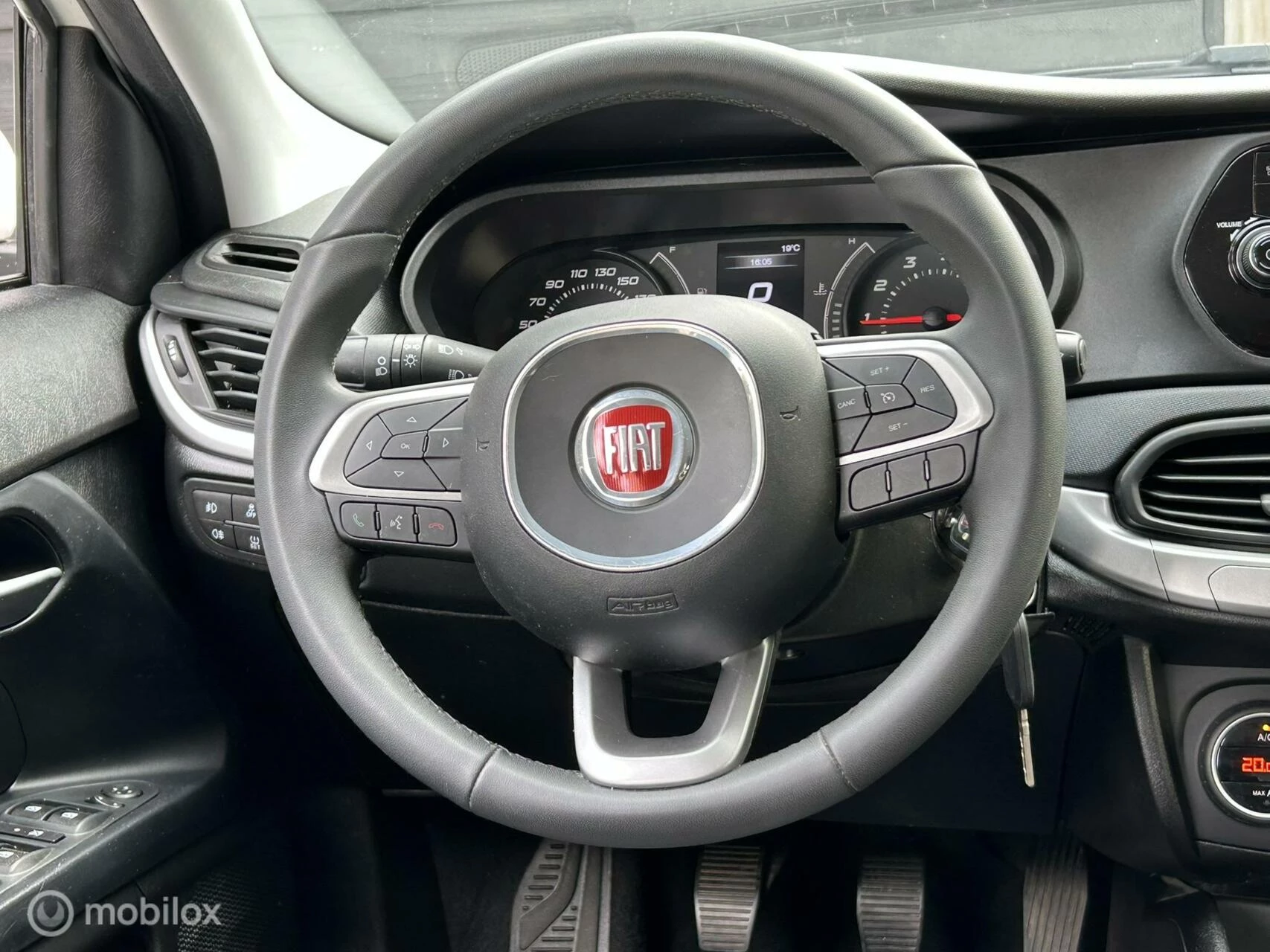 Hoofdafbeelding Fiat Tipo