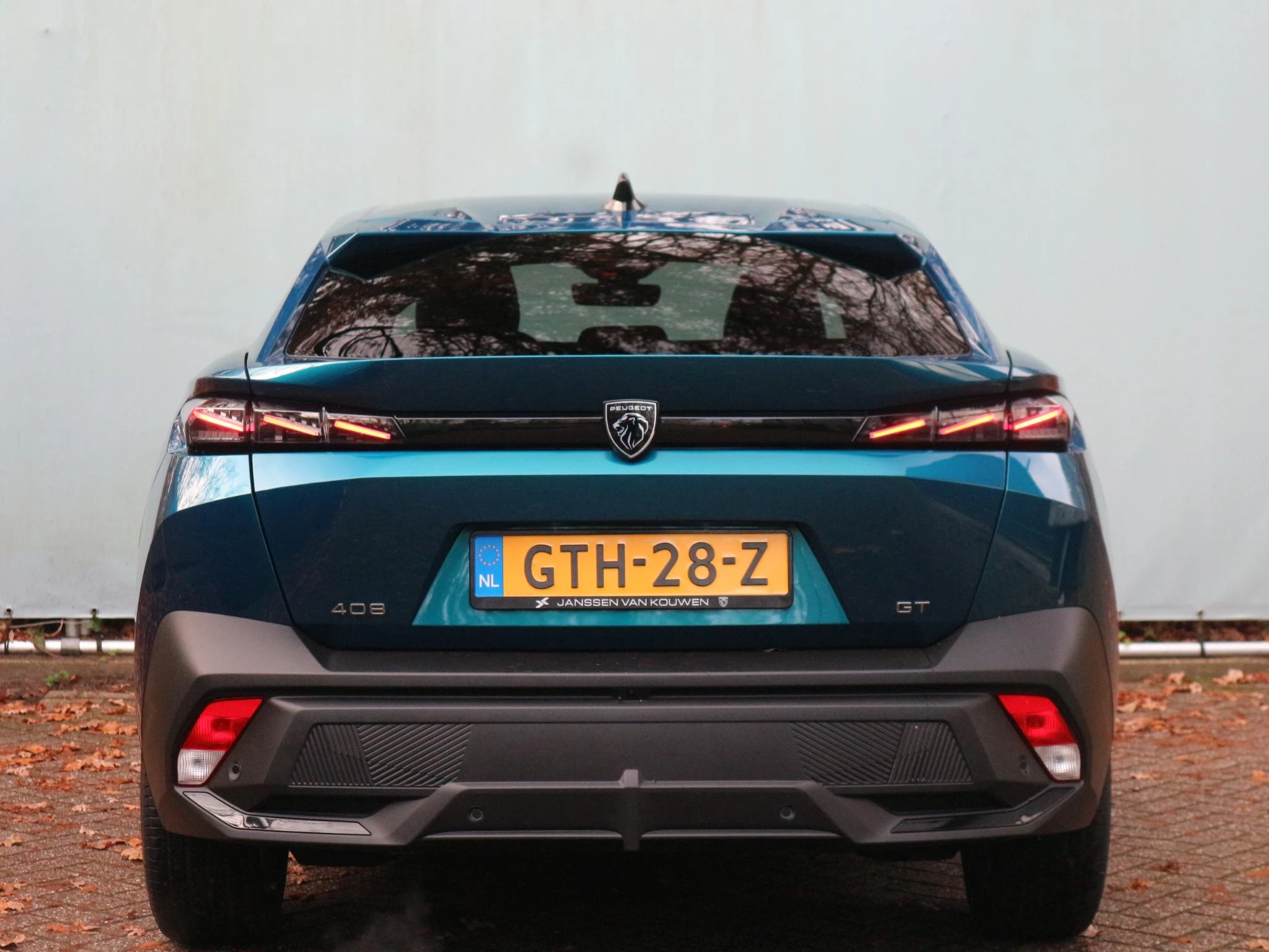 Hoofdafbeelding Peugeot 408