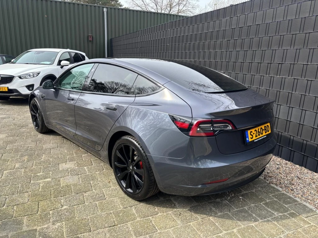Hoofdafbeelding Tesla Model 3