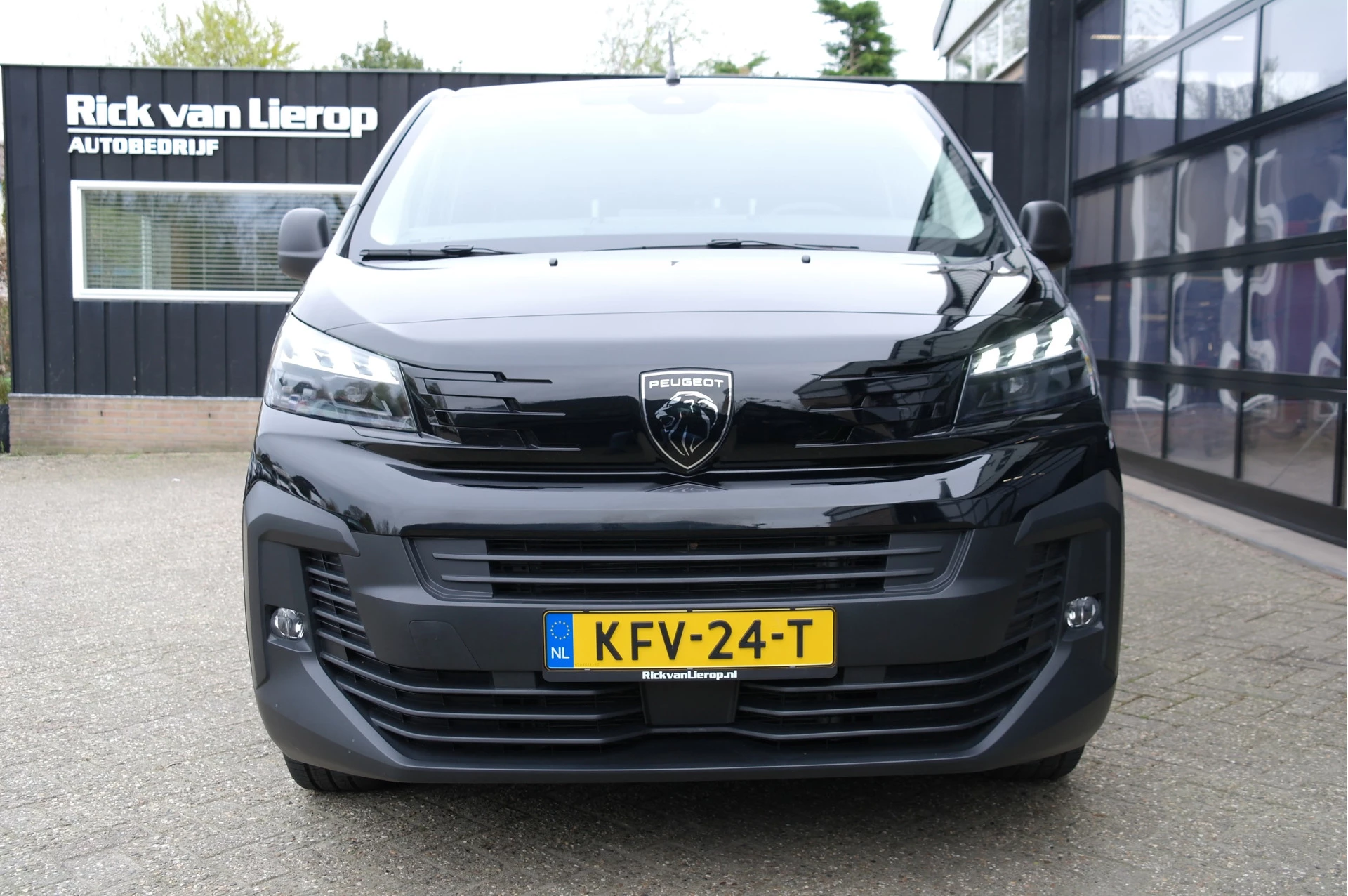 Hoofdafbeelding Peugeot e-Expert