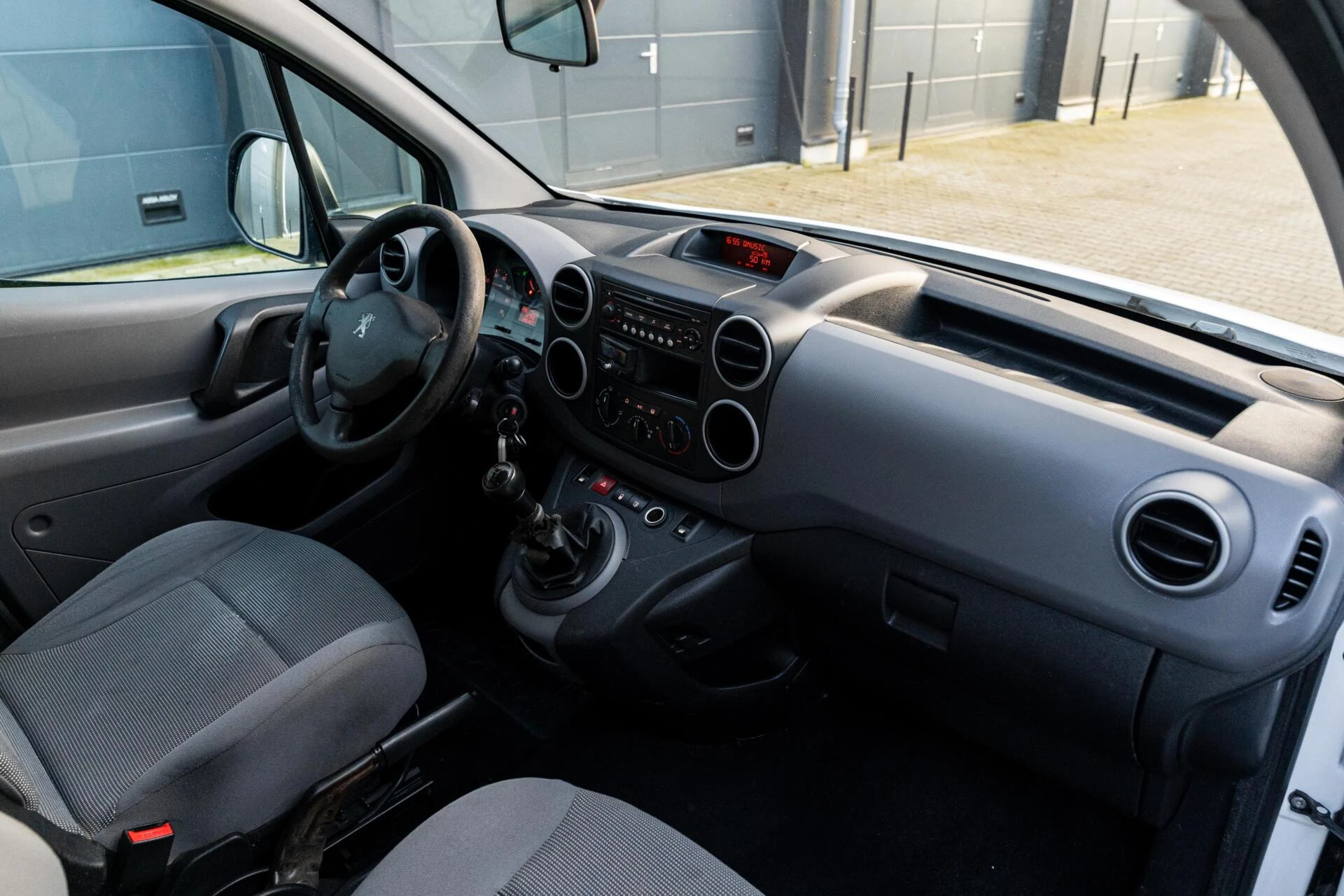 Hoofdafbeelding Peugeot Partner