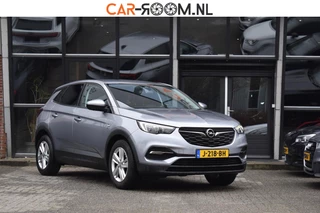Hoofdafbeelding Opel Grandland X Opel Grandland X 1.2 Turbo 120 Jaar Edition Trekhaak Lane Camera