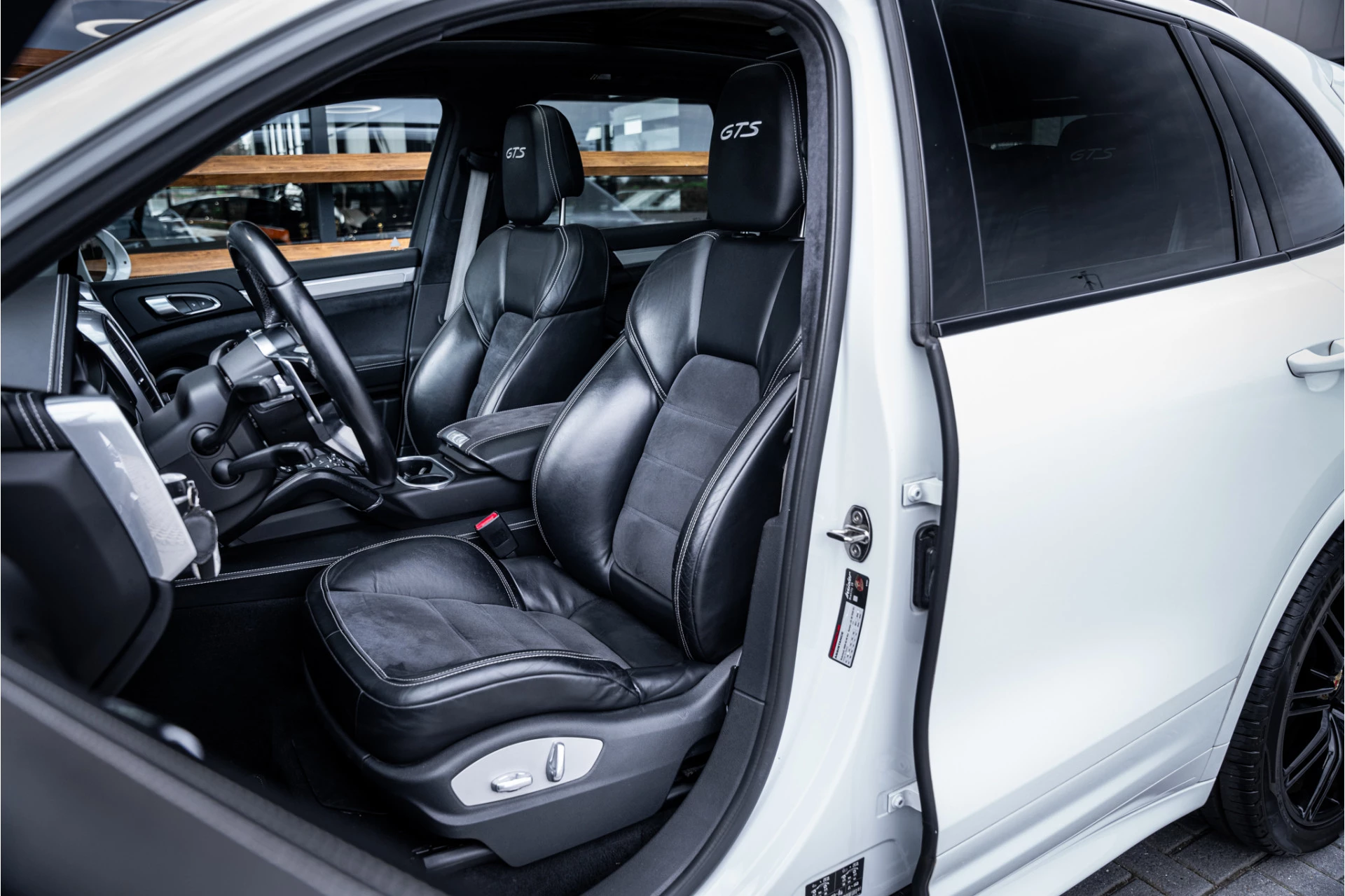 Hoofdafbeelding Porsche Cayenne