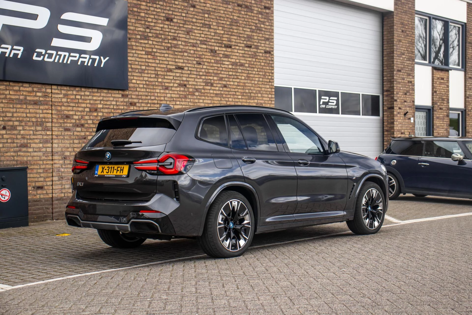 Hoofdafbeelding BMW iX3