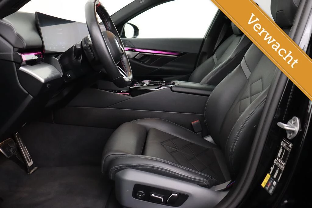 Hoofdafbeelding BMW i5