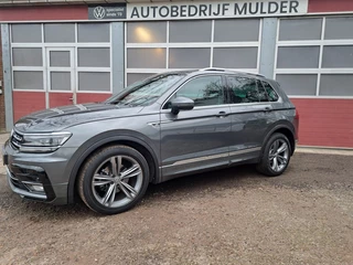Hoofdafbeelding Volkswagen Tiguan Volkswagen Tiguan 1.5 TSI R-line / Highline Alcantara Panodak