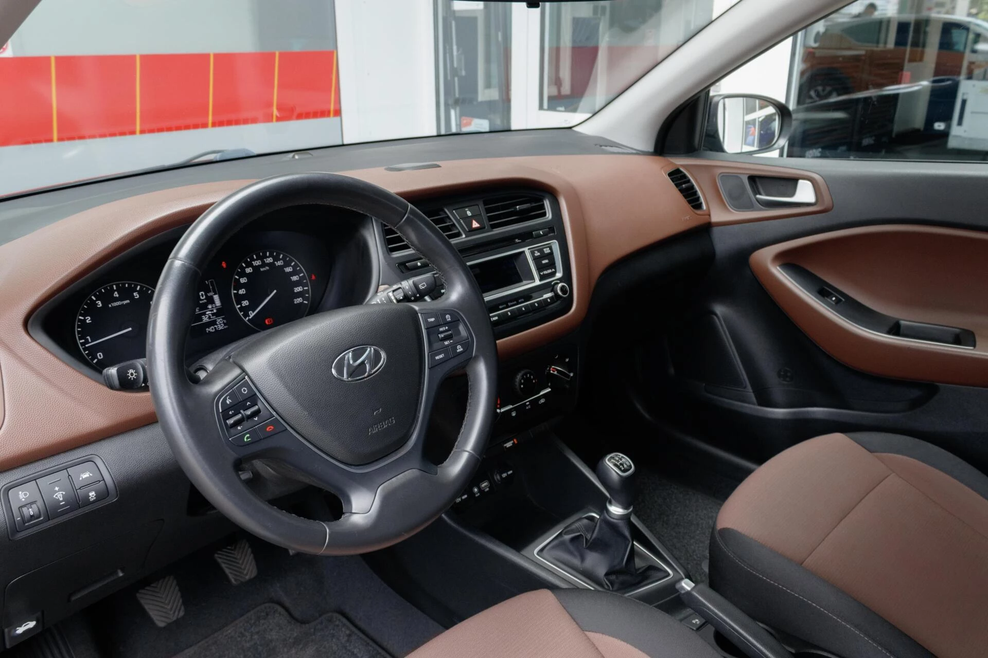 Hoofdafbeelding Hyundai i20