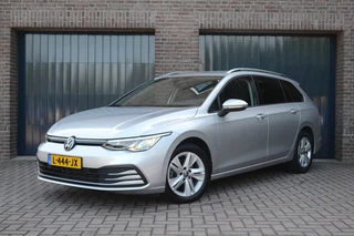 Volkswagen Golf Variant 1.0 TSI Life | Trekhaak | Camera | Stoelverwarming | NAP