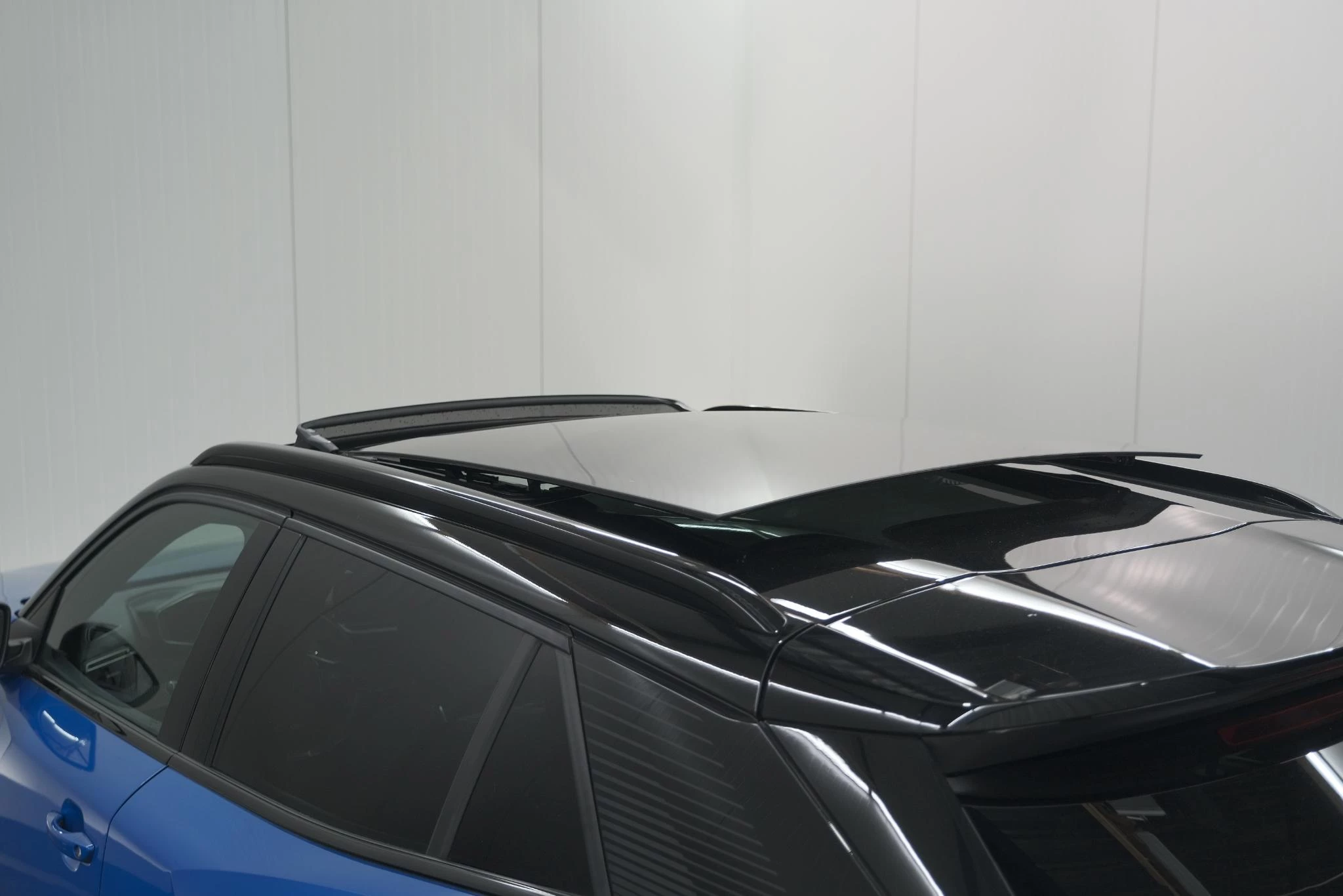 Hoofdafbeelding Peugeot e-2008