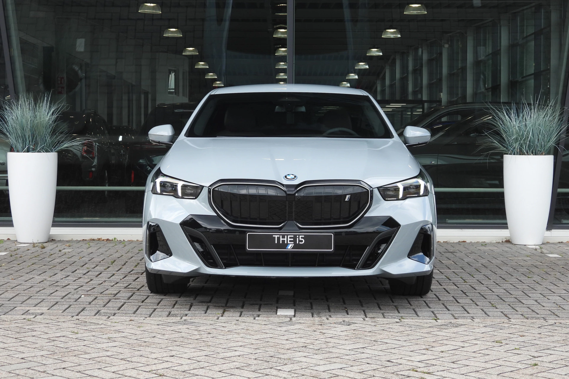 Hoofdafbeelding BMW i5