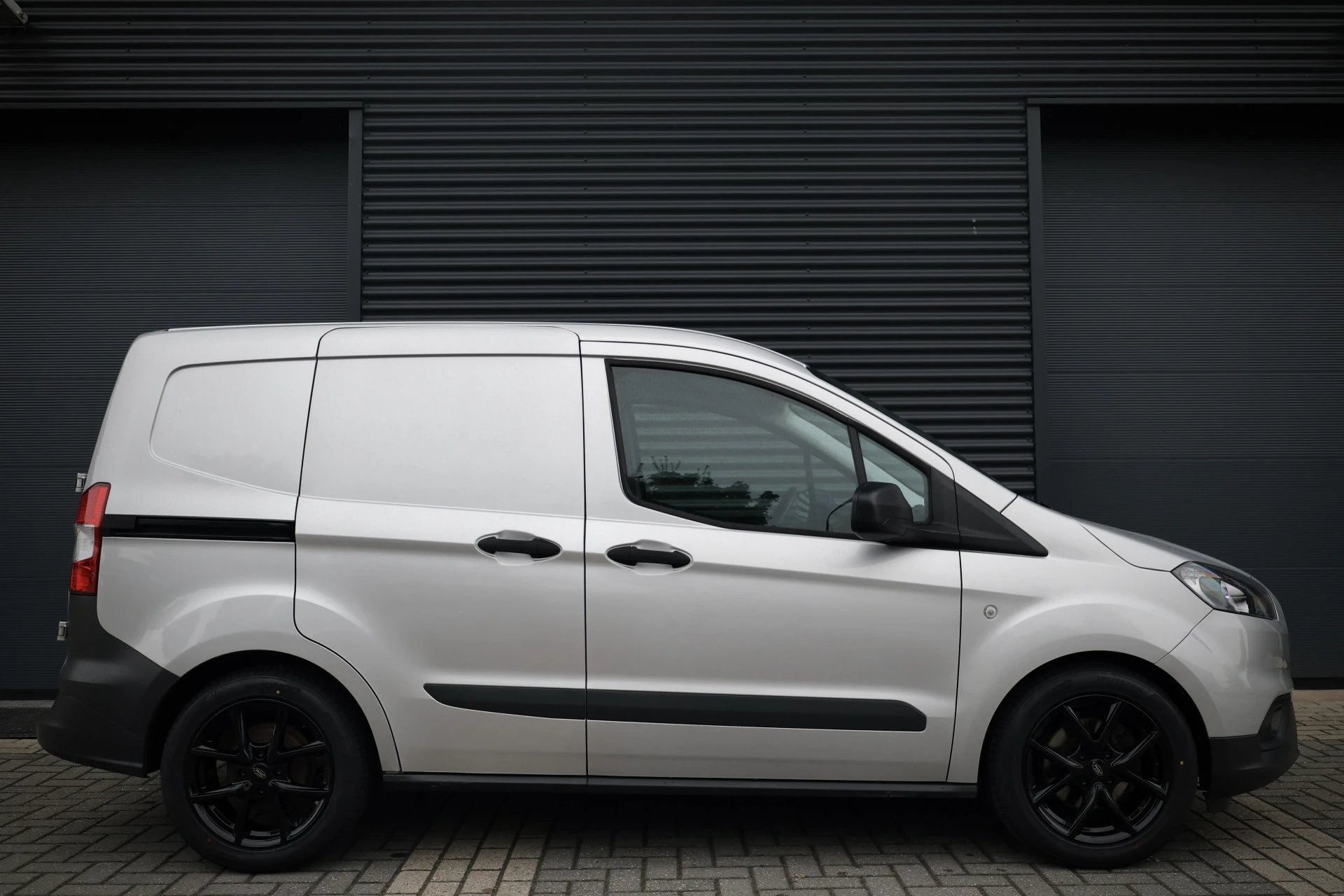 Hoofdafbeelding Ford Transit Courier