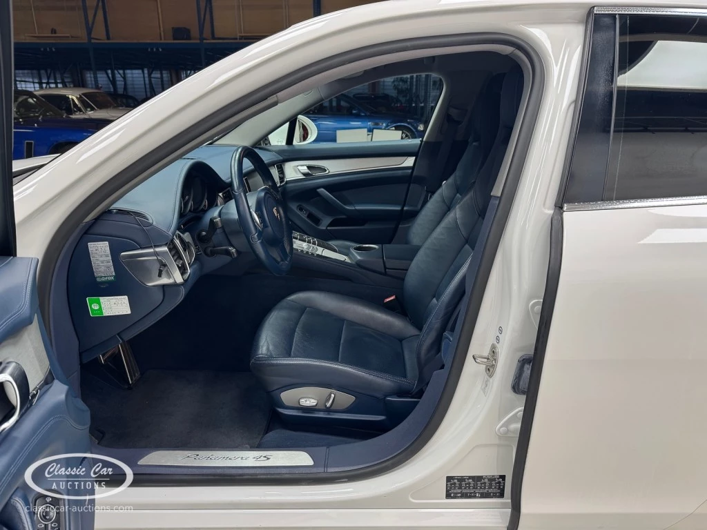 Hoofdafbeelding Porsche Panamera