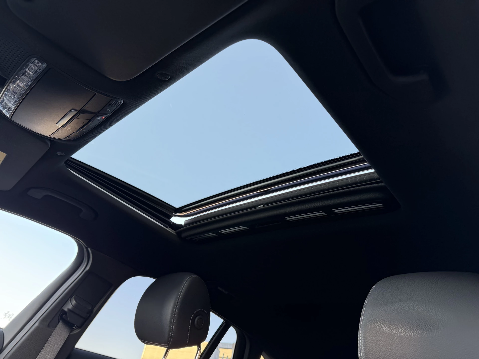 Hoofdafbeelding Mercedes-Benz EQC