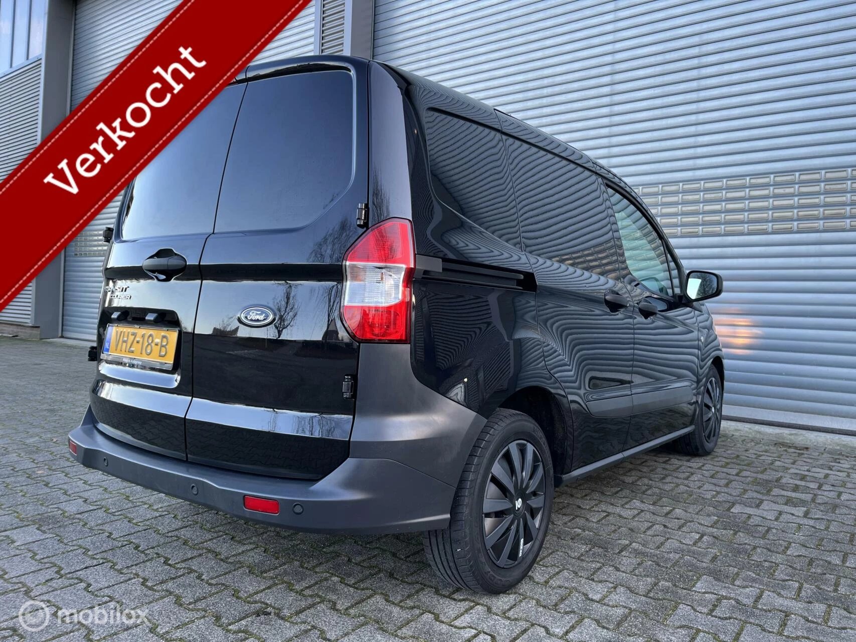 Hoofdafbeelding Ford Transit Courier